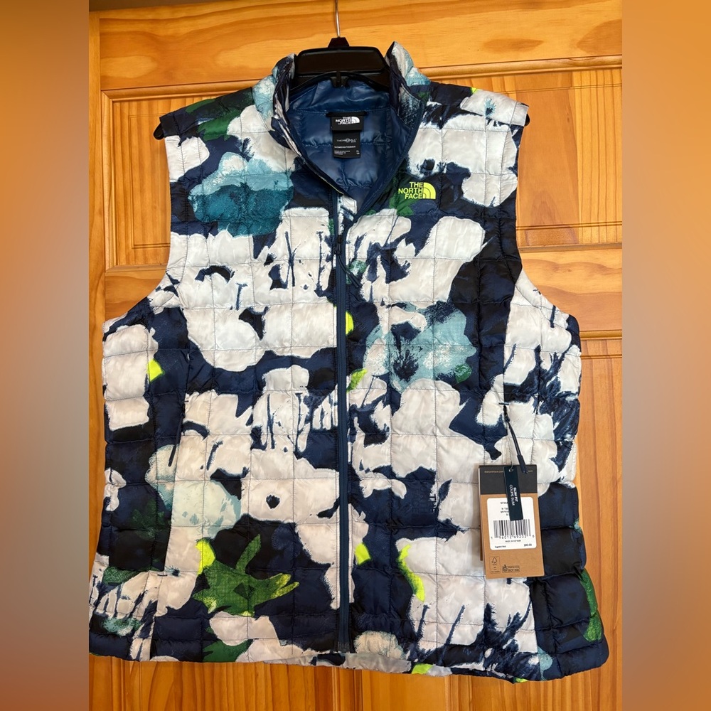 The North Face Thermoball Eco Vest - Womens, NWT